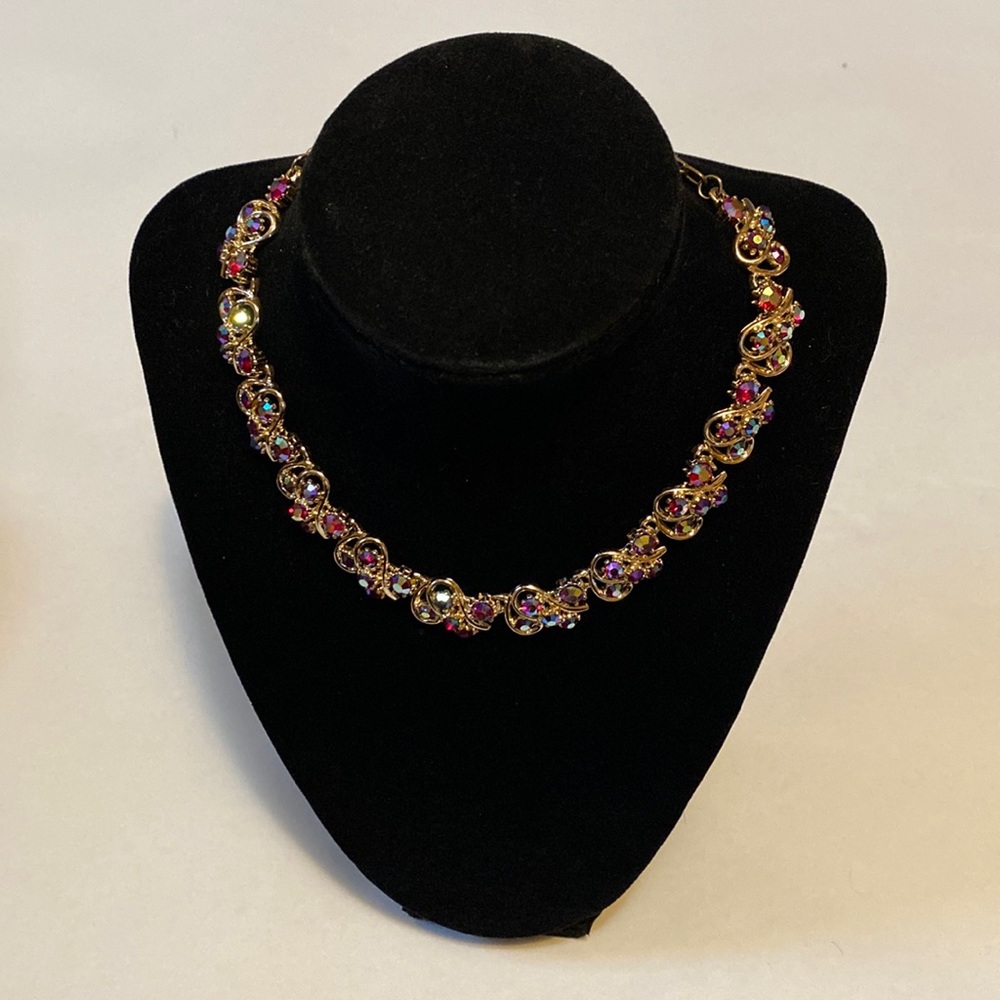 Sparkly choker necklace